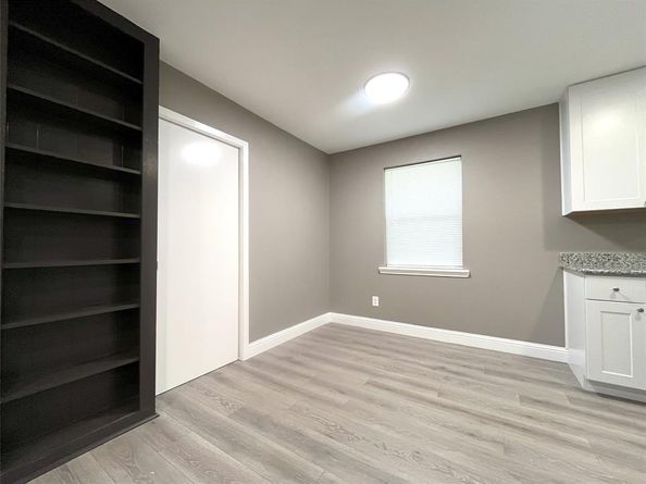 2611  Lanecrest Drive , Dallas Texas 75228