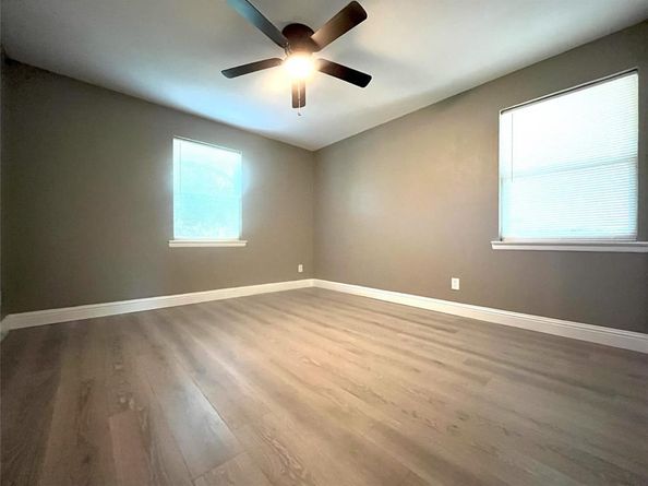 2611  Lanecrest Drive , Dallas Texas 75228