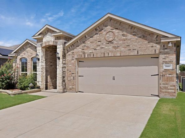 10601  Summer Place Lane , Fort Worth Texas 76140