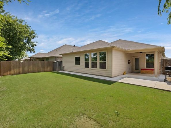 10601  Summer Place Lane , Fort Worth Texas 76140
