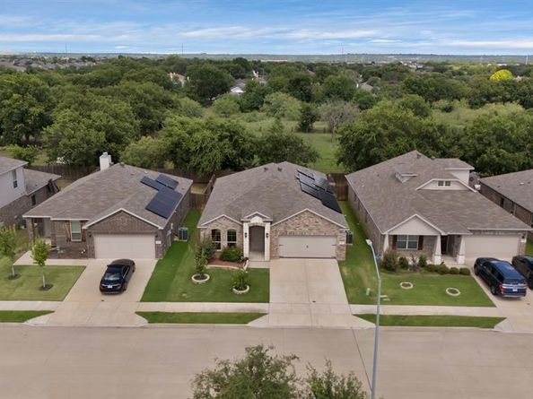 10601  Summer Place Lane , Fort Worth Texas 76140