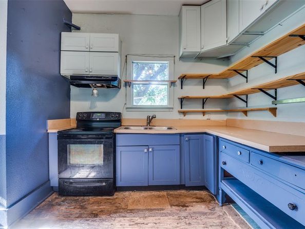 1114 S Tyler Street , Dallas Texas 75208