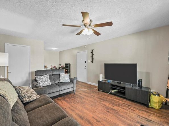 4859  Cedar Springs Road  336, Dallas Texas 75219