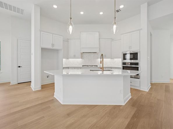 4850  Prairie Crest Lane , Arlington Texas 76005