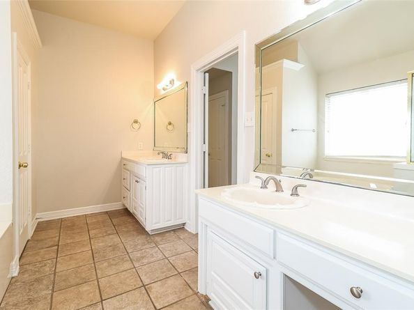 1119  Ashford Lane , Mansfield Texas 76063