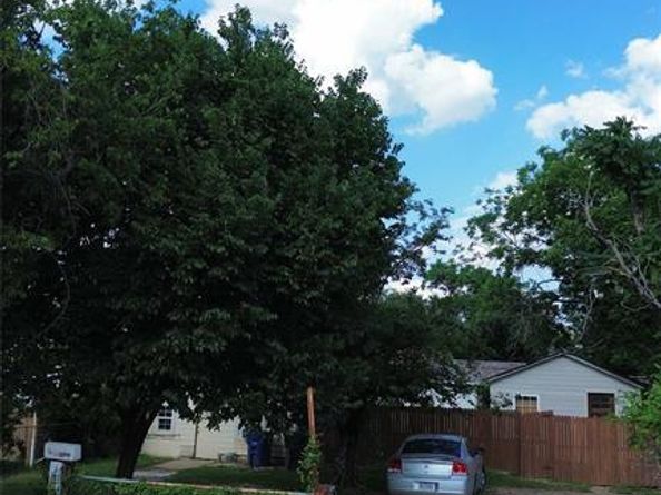 3310  Wake Street , Dallas Texas 75212