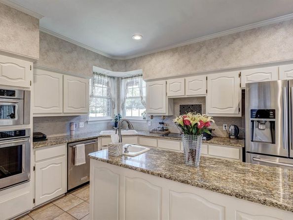 2212  Valley View Drive , Cedar Hill Texas 75104