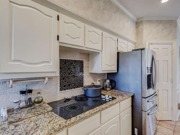 2212  Valley View Drive , Cedar Hill Texas 75104