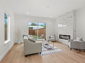 221 S Henderson Avenue , Dallas Texas 75214