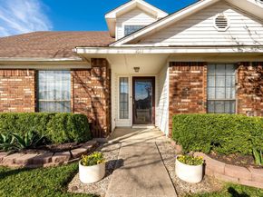 1611  Mission Ridge Trail , Carrollton Texas 75007