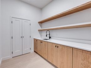 3821  Beechwood Lane , Dallas Texas 75220