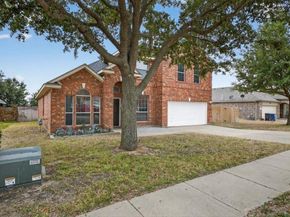 1420  Meadowlakes Drive , Azle Texas 76020