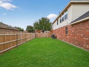 1420  Meadowlakes Drive , Azle Texas 76020