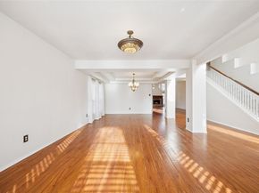 1605  Glendora Court , Denton Texas 76210