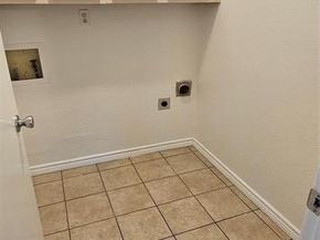 1900  Apple Valley Road , Plano Texas 75023