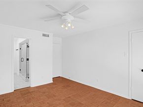 15221  Berry Trail  304, Dallas Texas 75248