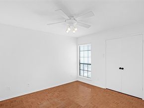 15221  Berry Trail  304, Dallas Texas 75248