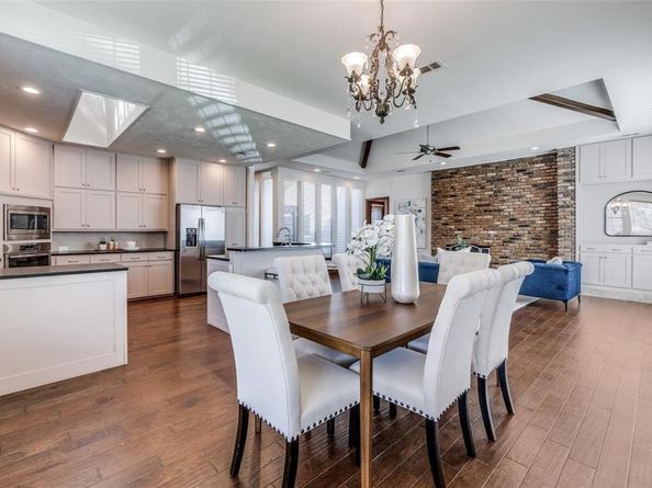 6523  Brook Lake Drive , Dallas Texas 75248