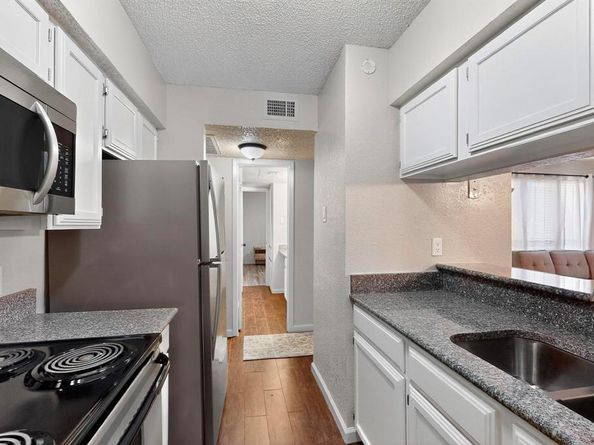 9611  Walnut Street  1105, Dallas Texas 75243