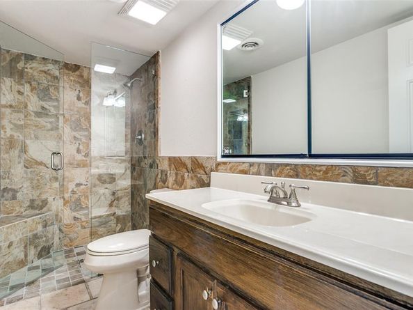 4500  Westridge Avenue  25, Fort Worth Texas 76116