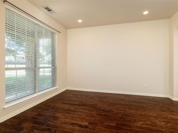 1324  Elise  , Cedar Hill Texas 75104