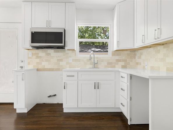 2267  Tealford Drive , Dallas Texas 75228