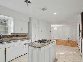 1714 E Union Bower Road , Irving Texas 75061