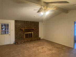 911  Cambridge Drive , Duncanville Texas 75137