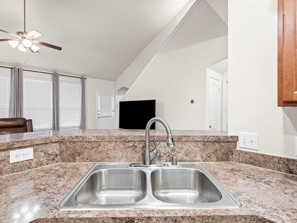 404  Millbrook Lane , Fort Worth Texas 76036