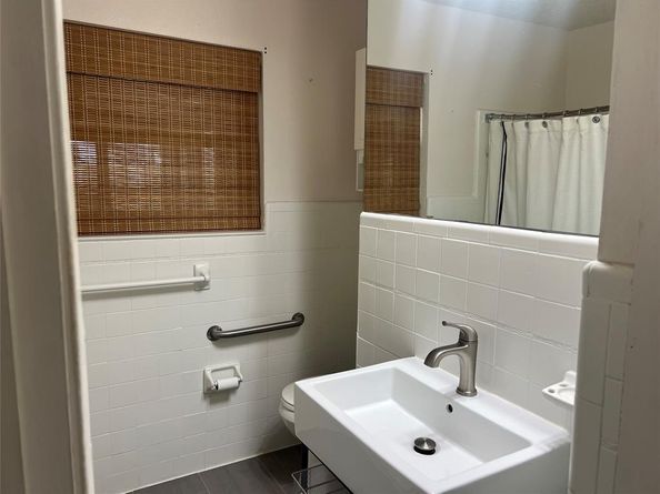 7720  Gaston Avenue , Fort Worth Texas 76116