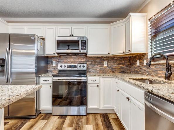 2709  Deer Creek Court , Garland Texas 75040