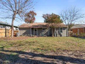 2725  Bowling Green Avenue , Dallas Texas 75216