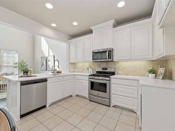 643  Matthew Place , Richardson Texas 75081