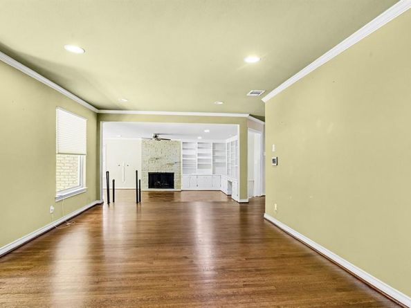 10035  Woodgrove Drive , Dallas Texas 75218