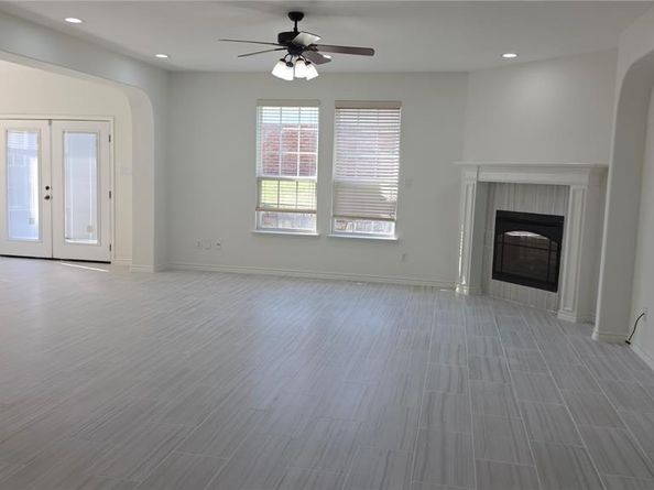 606  Port Royale Way , Euless Texas 76039