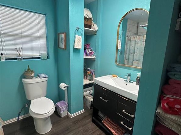 7805  Wanebe Drive , Dallas Texas 75235