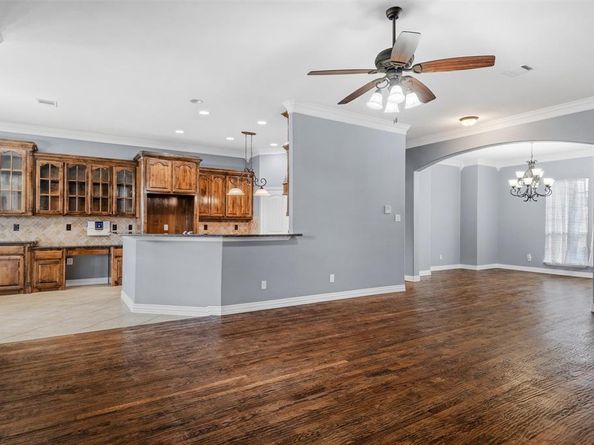 816  Sabine Trail , Mansfield Texas 76063