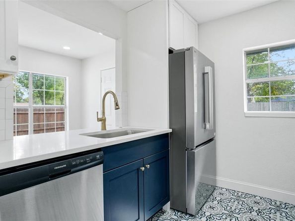 10430  Desdemona Drive , Dallas Texas 75228