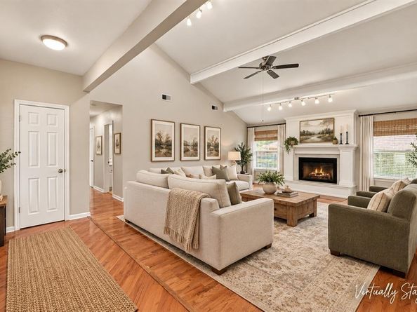 200  Lansford Drive , Benbrook Texas 76126