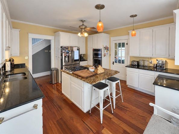 2221  Park Place Avenue , Fort Worth Texas 76110