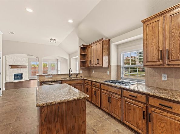 11800  Basilwood Drive , Fort Worth Texas 76244