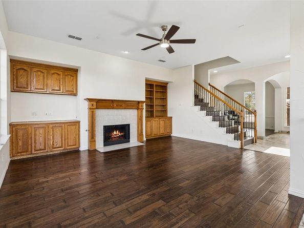 7101  Dutch Elm Court , Garland Texas 75044