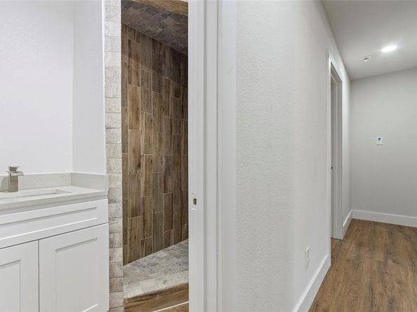 2029  Lynnhaven Road , Fort Worth Texas 76103
