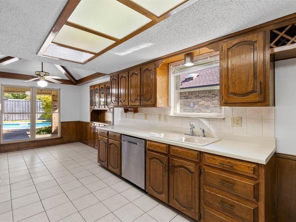 1617  Danube Lane , Plano Texas 75075