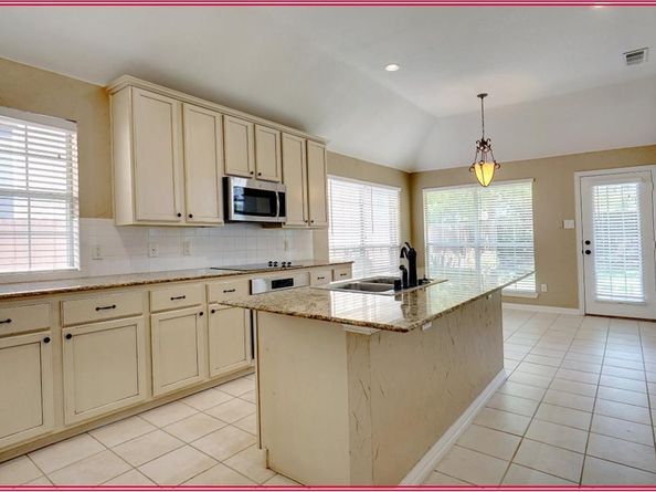 3917  Vernon Way , Fort Worth Texas 76244
