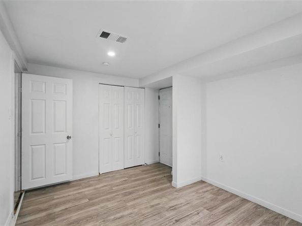 5341  Ash Lane , Dallas Texas 75223