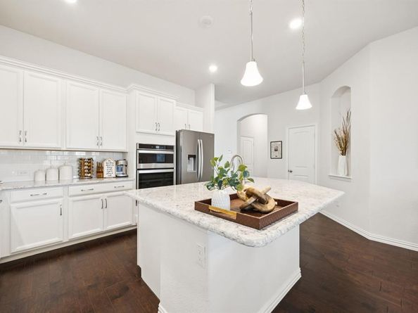 1324  Lake Falls Terrace , Lewisville Texas 75010