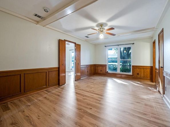 1807 S Crest  , Carrollton Texas 75006