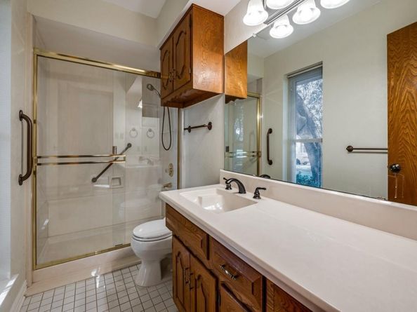 1807 S Crest  , Carrollton Texas 75006