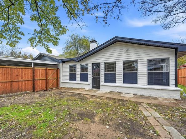 813  Cherry Hills Drive , Lancaster Texas 75134